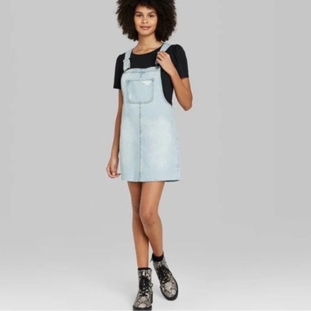 Wild Fable Women’s Light Wash Distressed Overall Mini Denim Dress Size XS